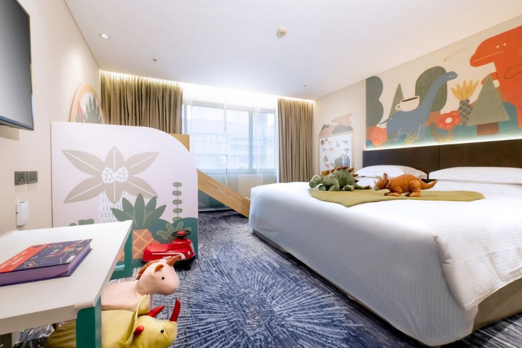 Sheraton Grand Taipei Prehistoric Adventure Parent-Child room with lofted bed and slide for kids